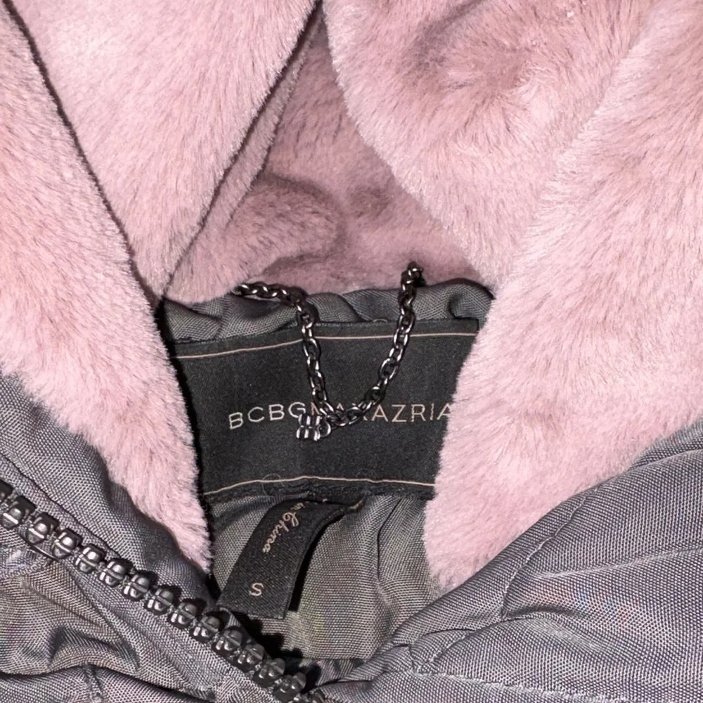 BCBGMaxAzria Heavy Charcoal Parka Puffer Coat w/ Mauve Faux Fur Hood - Picture 2 of 13
